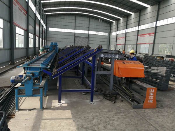 數(shù)控鋼筋剪切生產線