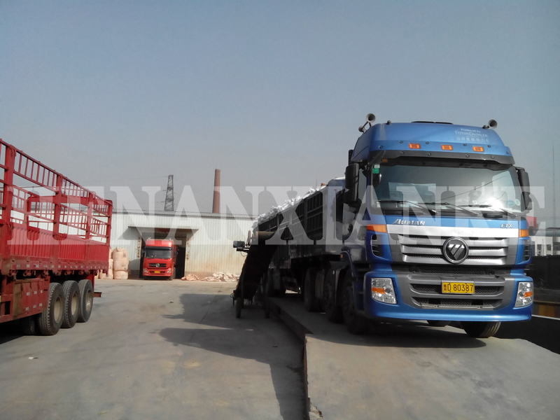 發(fā)貨過磅中